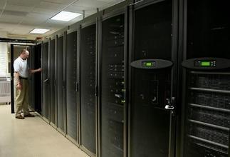 中國人來(lái)看看美國的機房究竟好在哪？好在什么地方？