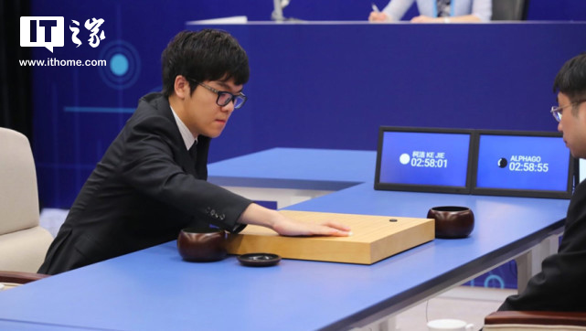 AlphaGo團隊宣布“阿狗”退役，50份自我對戰棋譜獻給人類(lèi)